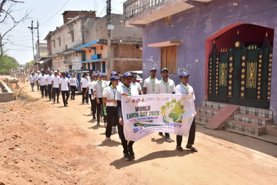 The bright minds of Dr. C.V. Raman University took to the streets of Bilaspur, carrying a powerful message of conservation.